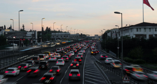 L'esodo di primavera paralizza le autostrade: la viabilit� italiana sotto stress